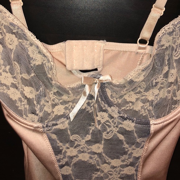 Smoothform Slip - Picture 3 of 5